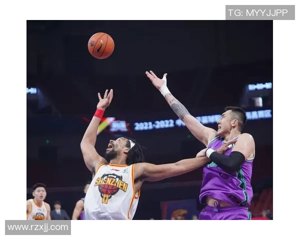 深圳篮球队技术解析：从战术布局到球员个人技能的全面剖析